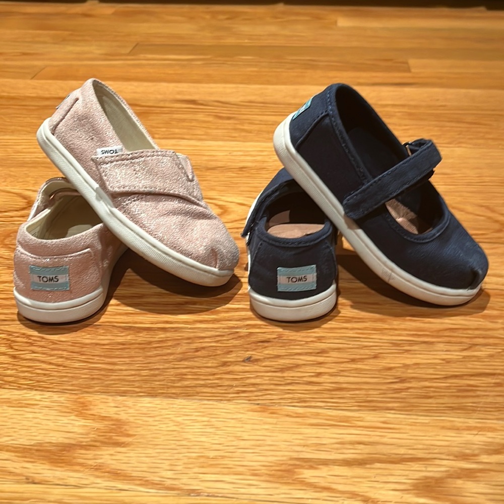 Two Pair Tom’s Shoes Toddler Sz 7 - Sparkle Pink and Navy